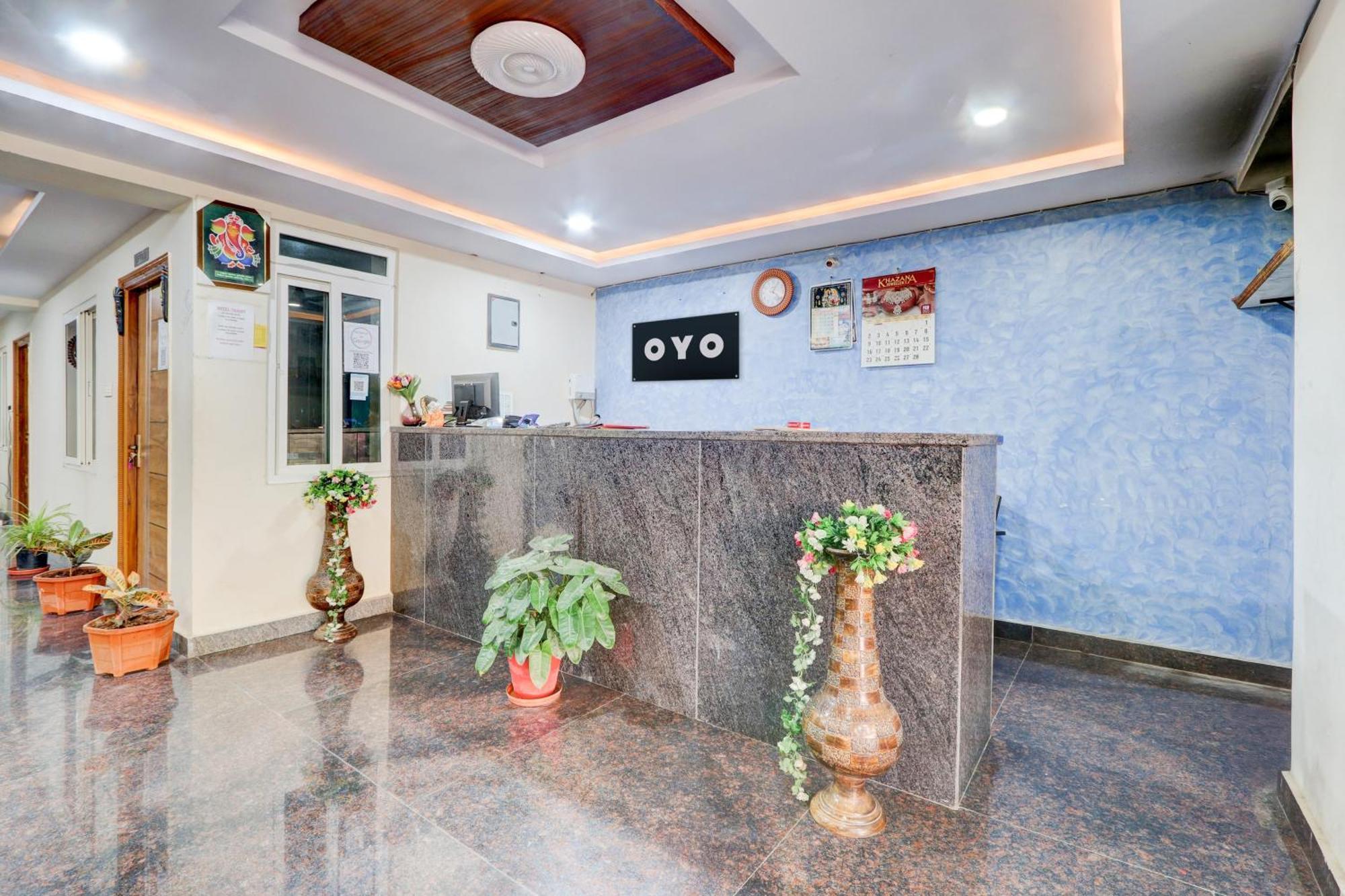 Hotel O Anoos Minarva Haiderabad Buitenkant foto